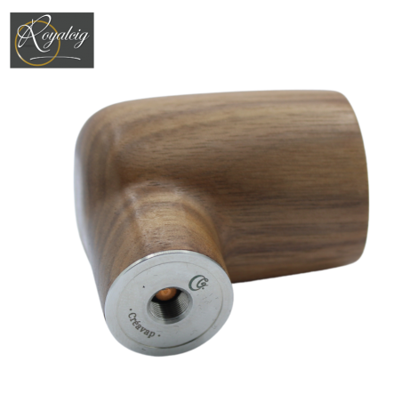 Carved walnut wood - detail of the French electronic pipe