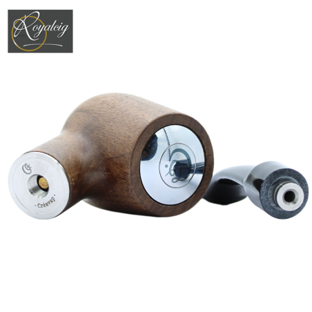 Discreto interruptor mecánico en tubo electrónico de nogal