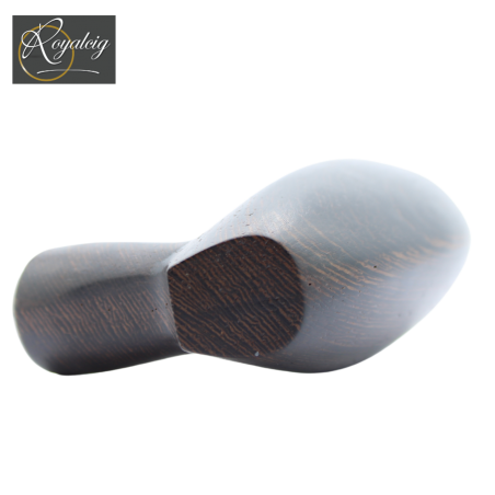 Vue rapprochée du bois wengé de l’e-pipe Dublin